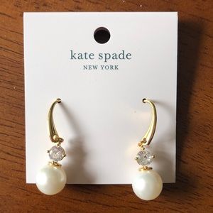 Kate spade pearls of wisdom hook earring